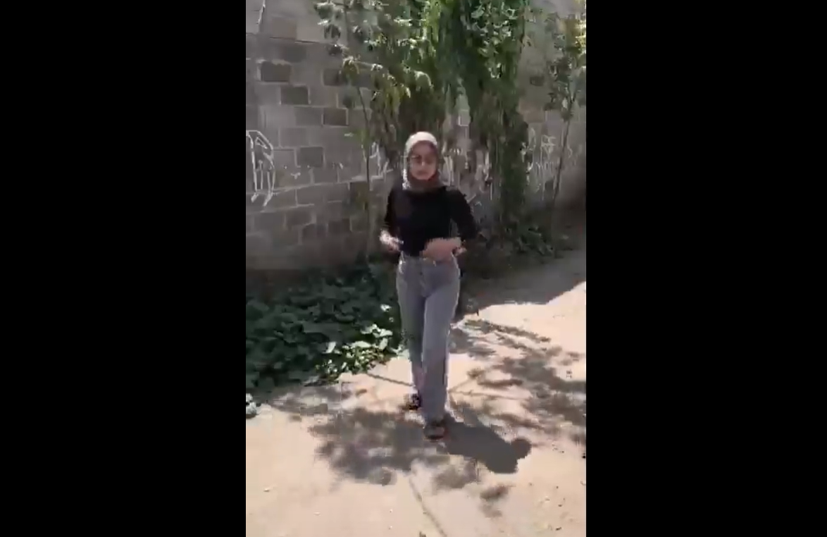 Gadis Desa Hijab Viral Nekat Wik Wik Di Belakang Rumah Karena Udah S4nge Banget