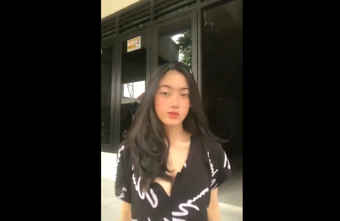 Indo Viral Kecantikan Gadis Bandung Bikin Mimisan