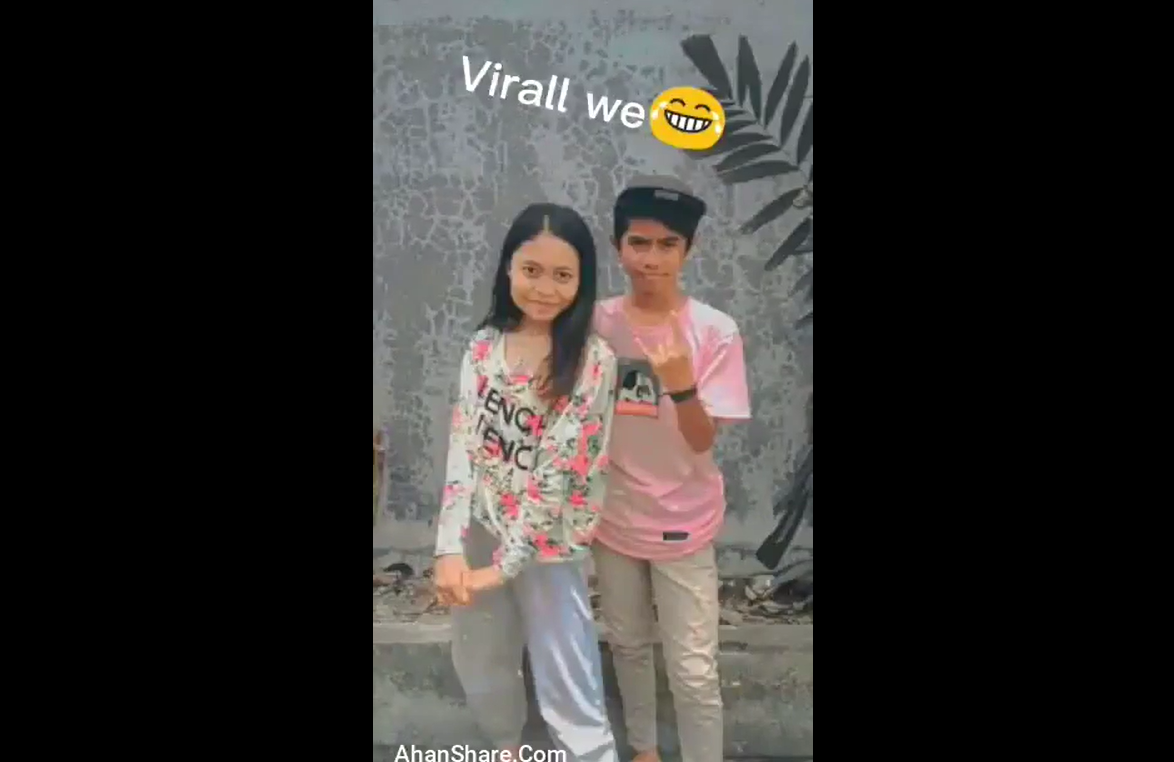 Siswi SMA Masih Ting Ting Baru Pertama Kali Di Masukin Rudal Meringis Kesakitan